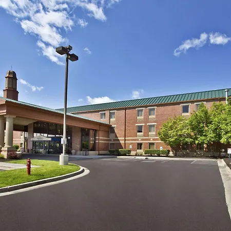 Baymont By Wyndham Knoxville/Cedar Bluff-2