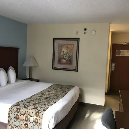 Baymont By Wyndham Gainesville I-75-2