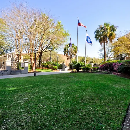 Hampton Inn Charleston-Historic District-3