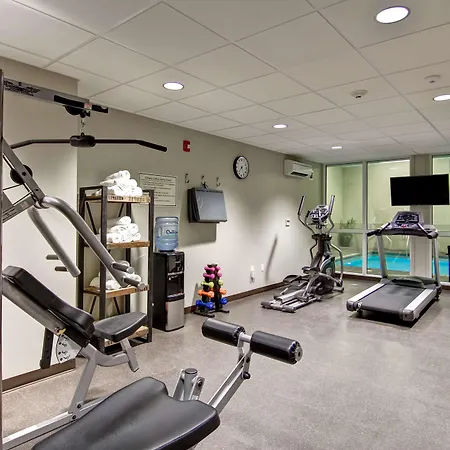 Best Western London Airport Inn & Suites-2