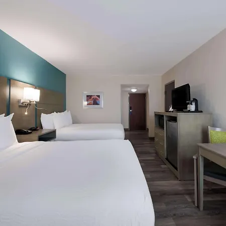 Best Western Hampton Coliseum Inn-3