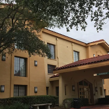 Days Inn By Wyndham Gainesville Florida-2