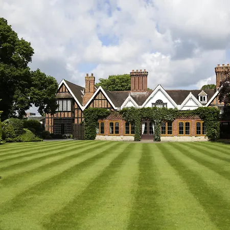 Macdonald Alveston Manor Hotel & Spa-3
