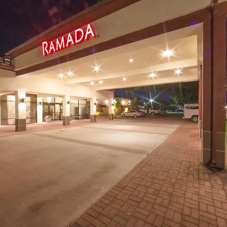 Ramada By Wyndham Houston Intercontinental Airport East-2