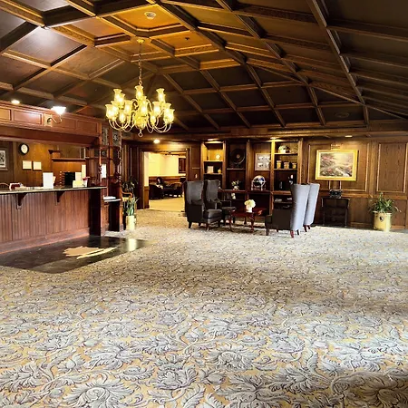Historic Santa Maria Inn-2
