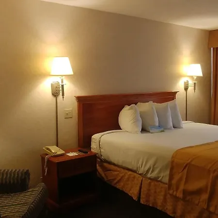 Days Inn By Wyndham Sidney Oh-2