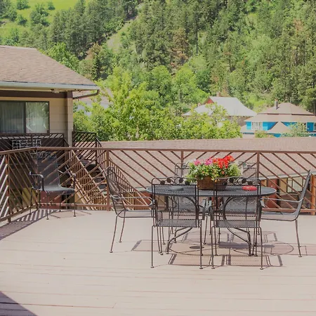 Deadwood Miners Hotel & Restaurant-3