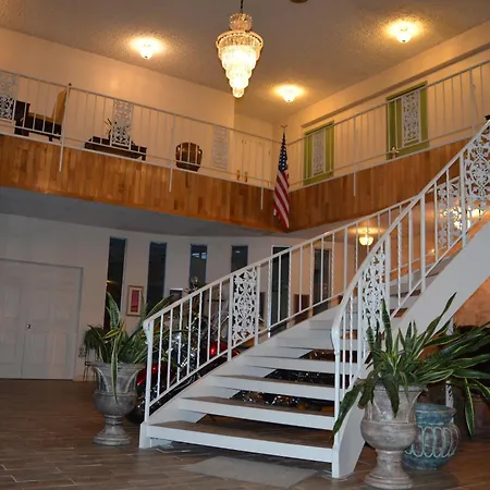 Travelodge By Wyndham Trinidad-3