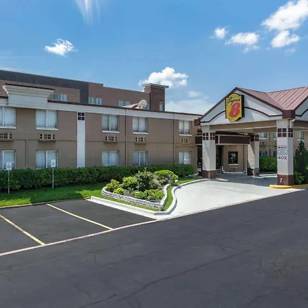 Super 8 By Wyndham Grand Prairie North-2