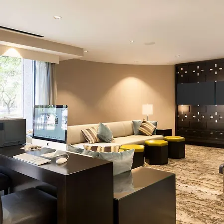 Doubletree By Hilton Hotel & Suites Houston By The Galleria-3
