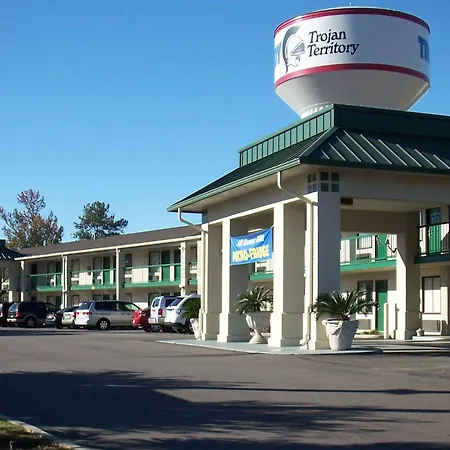 Baymont By Wyndham Troy-3