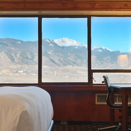 The Antlers, A Wyndham Hotel-3