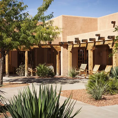 Courtyard Page At Lake Powell-2