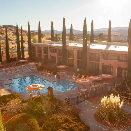 Courtyard Page At Lake Powell-3