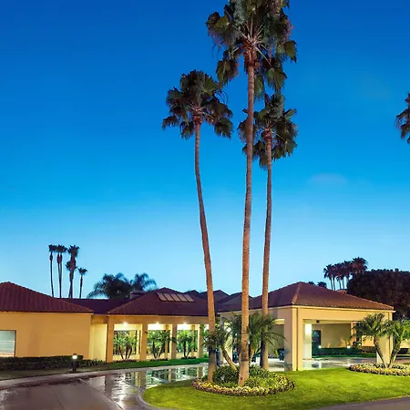Courtyard Anaheim Buena Park-2