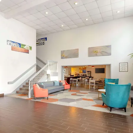 Comfort Inn Meridian - Bonita Lakes-2