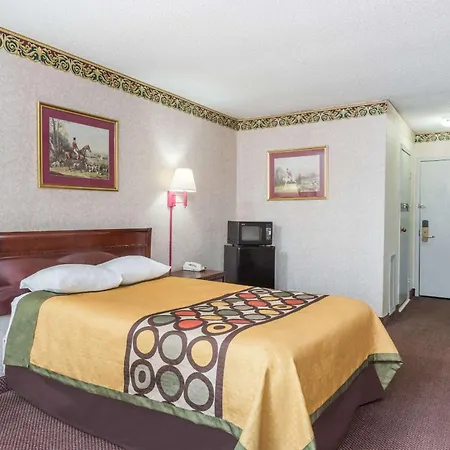Super 8 By Wyndham Hancock Md-2