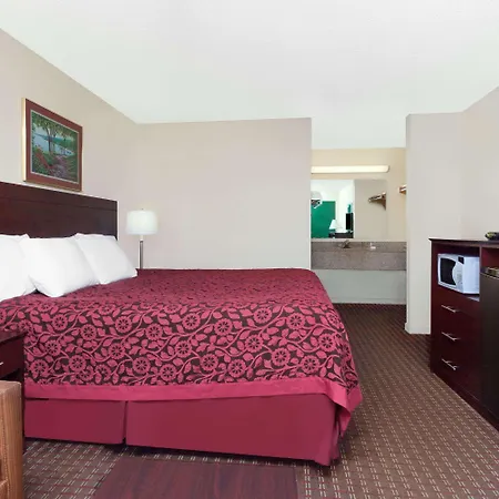 Days Inn By Wyndham Columbia Ne Fort Jackson-2