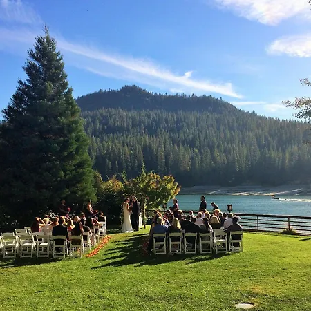The Pines Resort & Conference Center-2