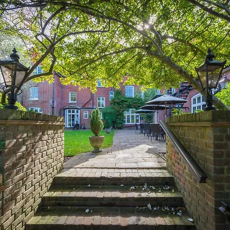 The Crown Manor House Hotel-3
