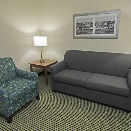 Quality Suites Lake Wright - Norfolk Airport-3