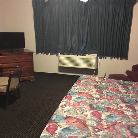 Rapids Inn & Suites-2