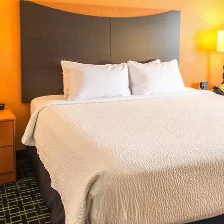 Fairfield Inn & Suites Canton-3