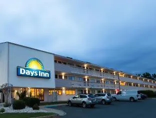Days Inn By Wyndham Monmouth Junction-S Brunswick-Princeton-2
