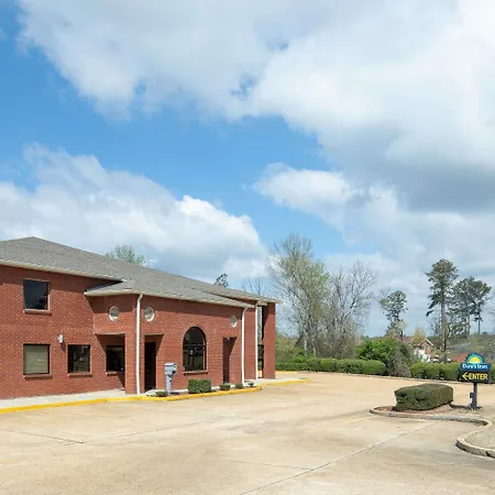 Days Inn By Wyndham Tupelo-3