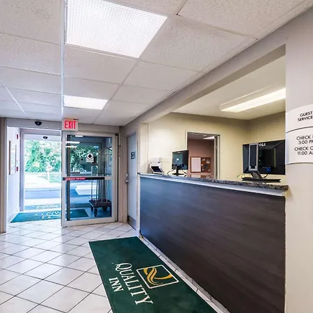 Quality Inn Solomons - Beacon Marina-2