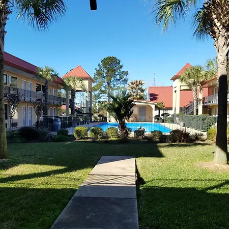 Days Inn By Wyndham Leesville-3