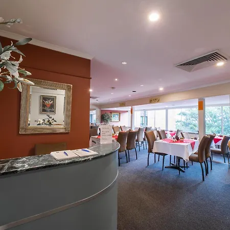 Twin Towers Inn-2