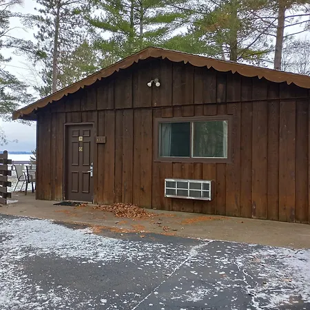 Centerstone Resort Lake-Aire-2