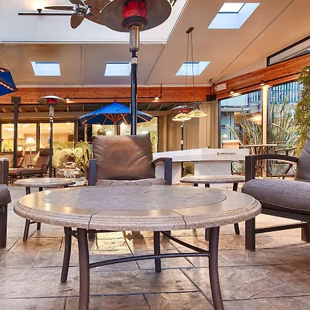 Best Western Plus Humboldt Bay Inn-2