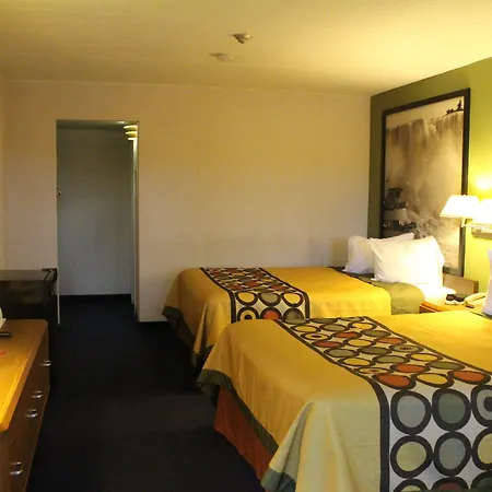 Super 8 By Wyndham Niagara Falls North-3