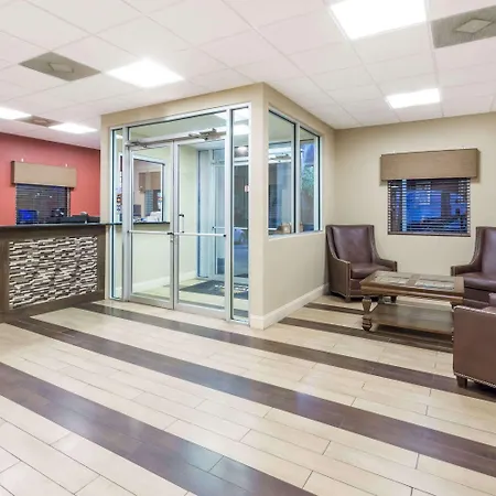 Days Inn By Wyndham Fredericksburg North-2