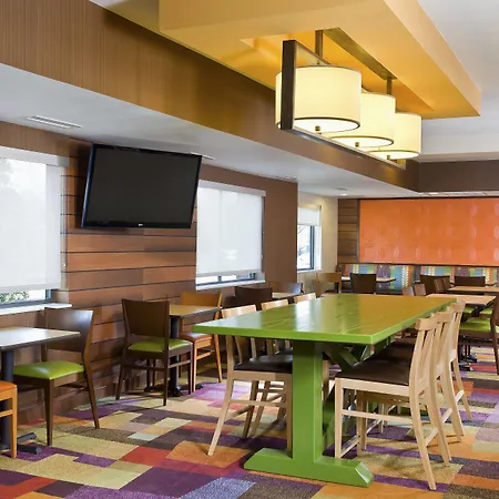 Fairfield Inn & Suites Lexington Keeneland Airport-3
