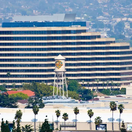 Travelodge By Wyndham Burbank-Glendale-2