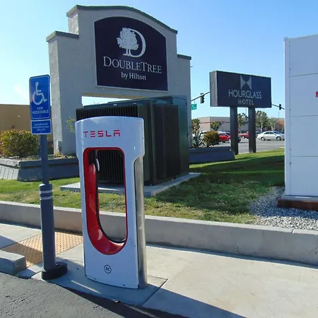 Doubletree By Hilton Bakersfield-3