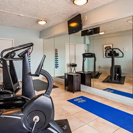 Best Western Plus Yacht Harbor Inn-2