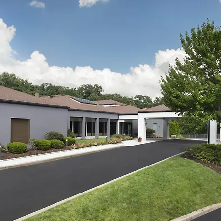 Courtyard By Marriott Tarrytown Westchester County-3