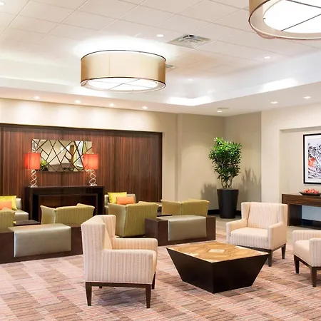 Doubletree By Hilton Hotel Grand Rapids Airport-3