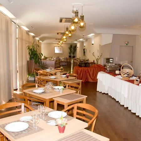 Hotel Rainha D. Amélia, Arts&Leisure-3