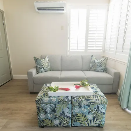Days Inn By Wyndham Maui Oceanfront-2