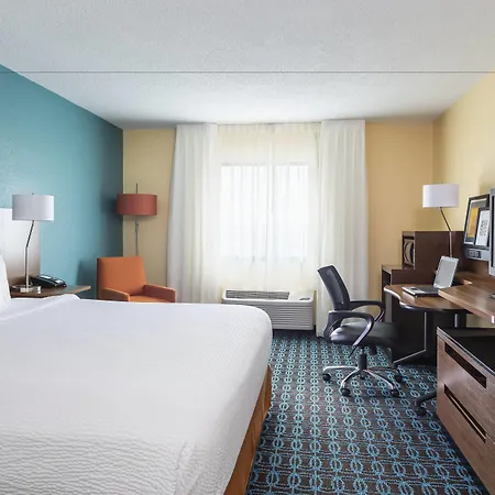 Fairfield Inn & Suites Springfield-3