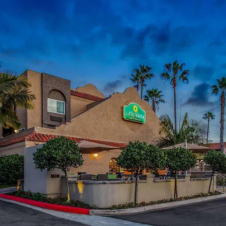 La Quinta By Wyndham Carlsbad - Legoland Area-3