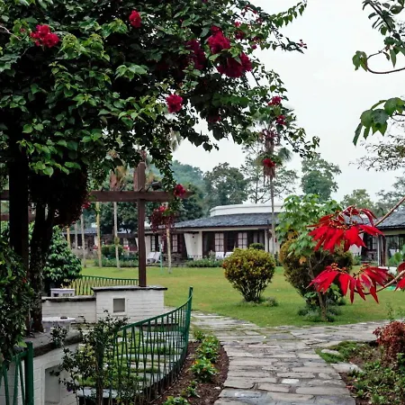 Fish Tail Lodge-2