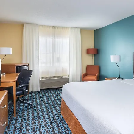 Fairfield Inn & Suites Lincoln-3