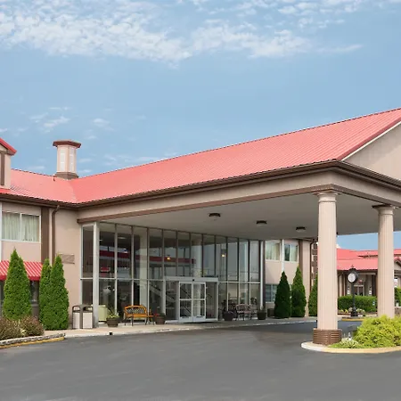 Ramada By Wyndham Bowling Green-2