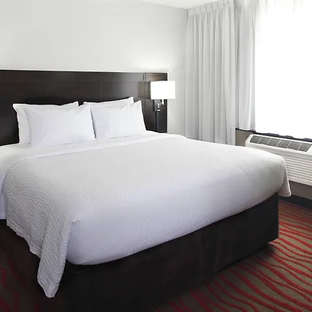 Courtyard By Marriott St. Cloud-3
